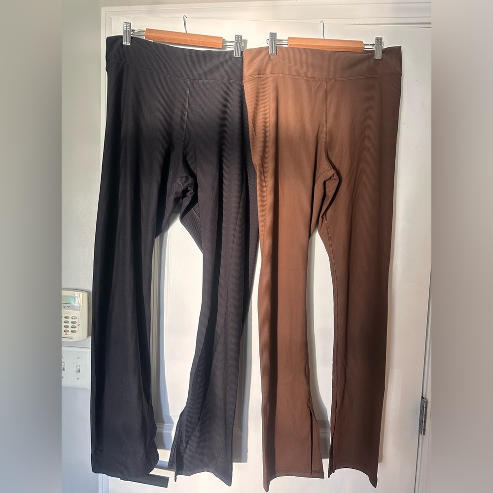 Old navy go soft extra highwaisted leggings with slit on sides size L